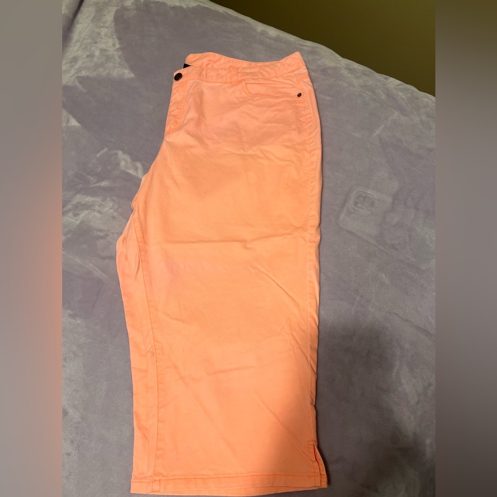 Lane Bryant Coral Peach Capris